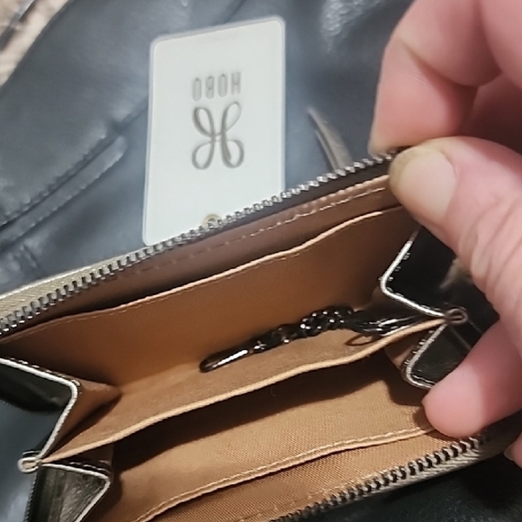 ~HOBO~Metallic Silver Wallet - Picture 4 of 4